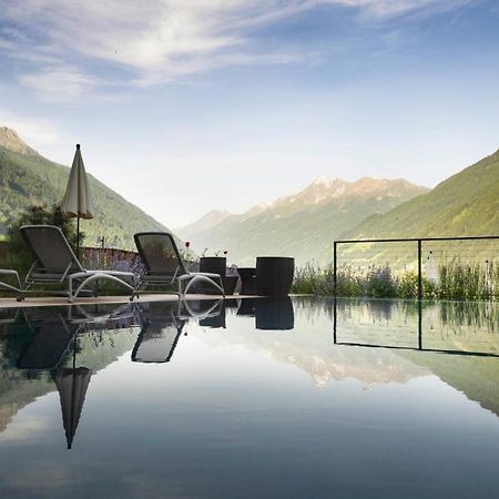 Lifestylepanoramahotel Erika Superior ノイシュティフト・イム・シュトゥーバイタール エクステリア 写真