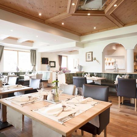 Lifestylepanoramahotel Erika Superior ノイシュティフト・イム・シュトゥーバイタール エクステリア 写真