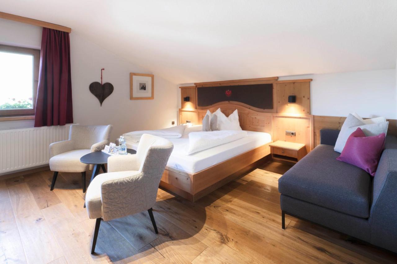 Lifestylepanoramahotel Erika Superior ノイシュティフト・イム・シュトゥーバイタール エクステリア 写真