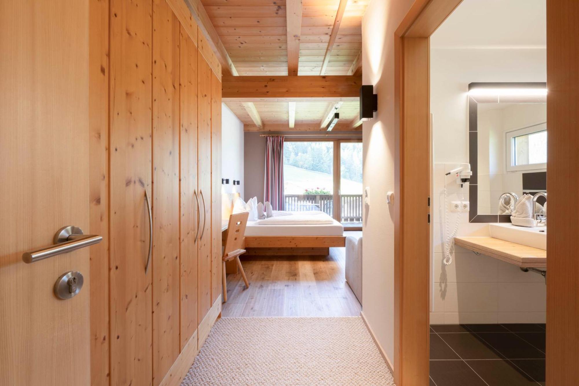 Lifestylepanoramahotel Erika Superior ノイシュティフト・イム・シュトゥーバイタール エクステリア 写真